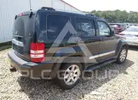 2012 Jeep LIBERTY photo