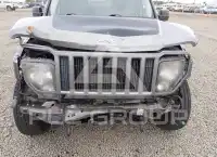 2012 Jeep LIBERTY фото