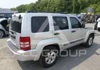 2012 Jeep LIBERTY фото