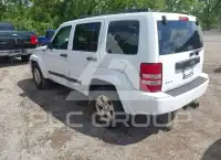 2012 Jeep LIBERTY photo