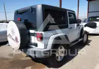 2012 Jeep WRANGLER фото