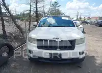2012 Jeep Grand Cherokee photo
