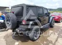 2012 Jeep WRANGLER фото