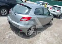 2012 Mazda 2 фото