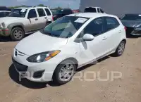 2012 Mazda 2 photo