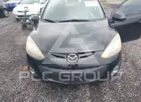 2012 Mazda 2 фото