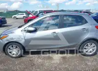 2012 Mazda 2 фото