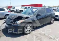 2012 Mazda 3 photo
