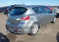 2012 Mazda 3 photo