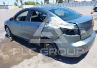 2012 Mazda 3 photo
