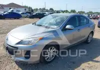 2012 Mazda 3 photo