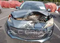 2012 Mazda 3 photo