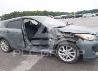 2012 Mazda 3 photo