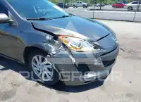 2012 Mazda 3 photo