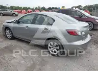 2012 Mazda 3 photo