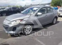 2012 Mazda 3 photo
