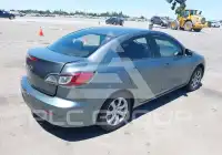 2012 Mazda 3 photo
