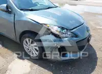2012 Mazda 3 photo