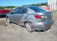 2012 Mazda 3 photo