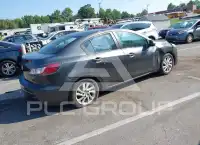 2012 Mazda 3 фото