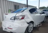 2012 Mazda 3 photo