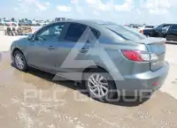 2012 Mazda 3 photo