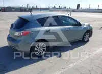 2012 Mazda 3 photo