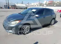 2012 Mazda 3 photo
