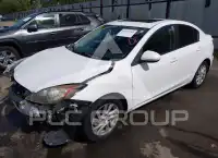 2012 Mazda 3 photo