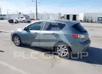 2012 Mazda 3 photo