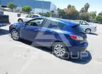2012 Mazda 3 photo