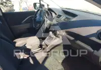 2012 Mazda 5 photo