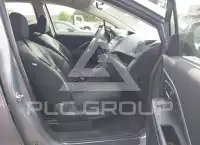 2012 Mazda 5 photo