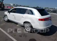 2012 Lincoln MKT photo