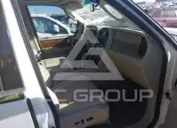 2012 Lincoln NAVIGATOR фото