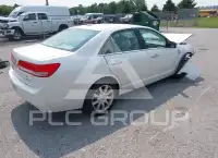 2012 Lincoln MKZ photo