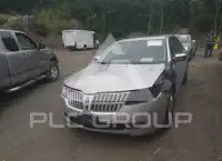 2012 Lincoln MKZ photo