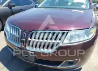 2012 Lincoln MKZ photo