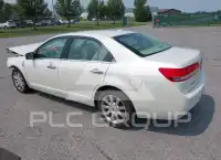 2012 Lincoln MKZ photo