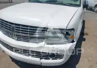 2012 Lincoln NAVIGATOR photo