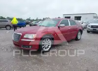 2012 Chrysler 300 фото