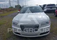 2012 Chrysler 300 photo