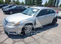 2012 Chrysler 200 photo