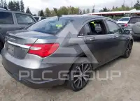 2012 Chrysler 200 photo