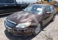 2012 Chrysler 200 photo