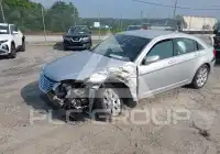 2012 Chrysler 200 photo