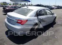 2012 Chrysler 200 photo