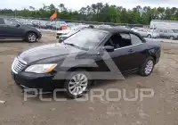 2012 Chrysler 200 photo