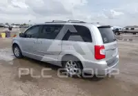 2012 Chrysler TOWN & COUNTRY photo