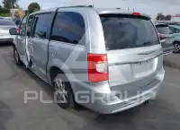 2012 Chrysler TOWN & COUNTRY фото
